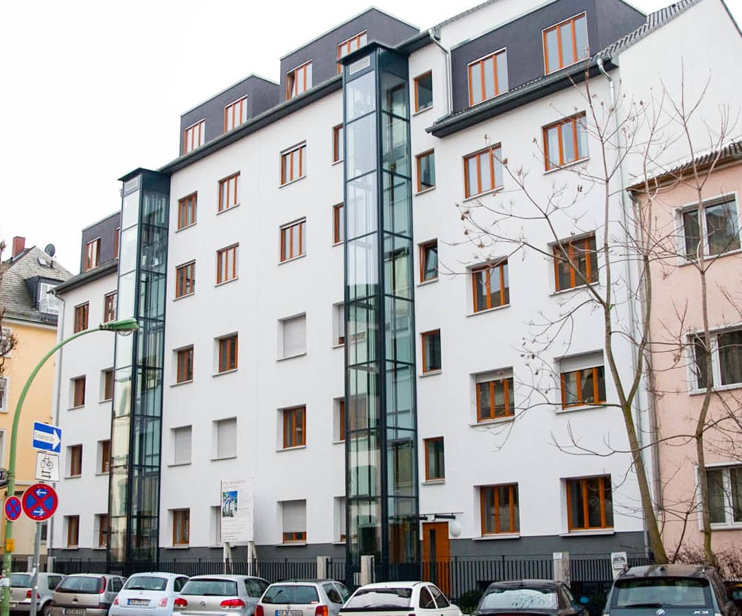 Eigentumswohnung in Frankfurt - Main Freiraum Immobilien Logo - Ihr Immobilienmakler in der Rhein-Main-Region Spezialisierter Immobilienmakler für Darmstadt, Frankfurt am Main und die Bergstraße.